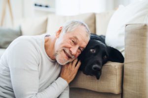 Senior enjoys pet friendly assisted living Tuscaloosa